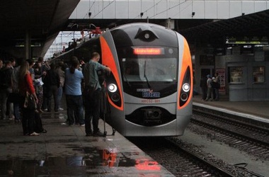 В украинских поездах duty free пока не будет